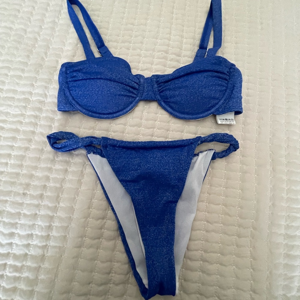 SHEIN Shimmer Blue Underwire Bikini Set